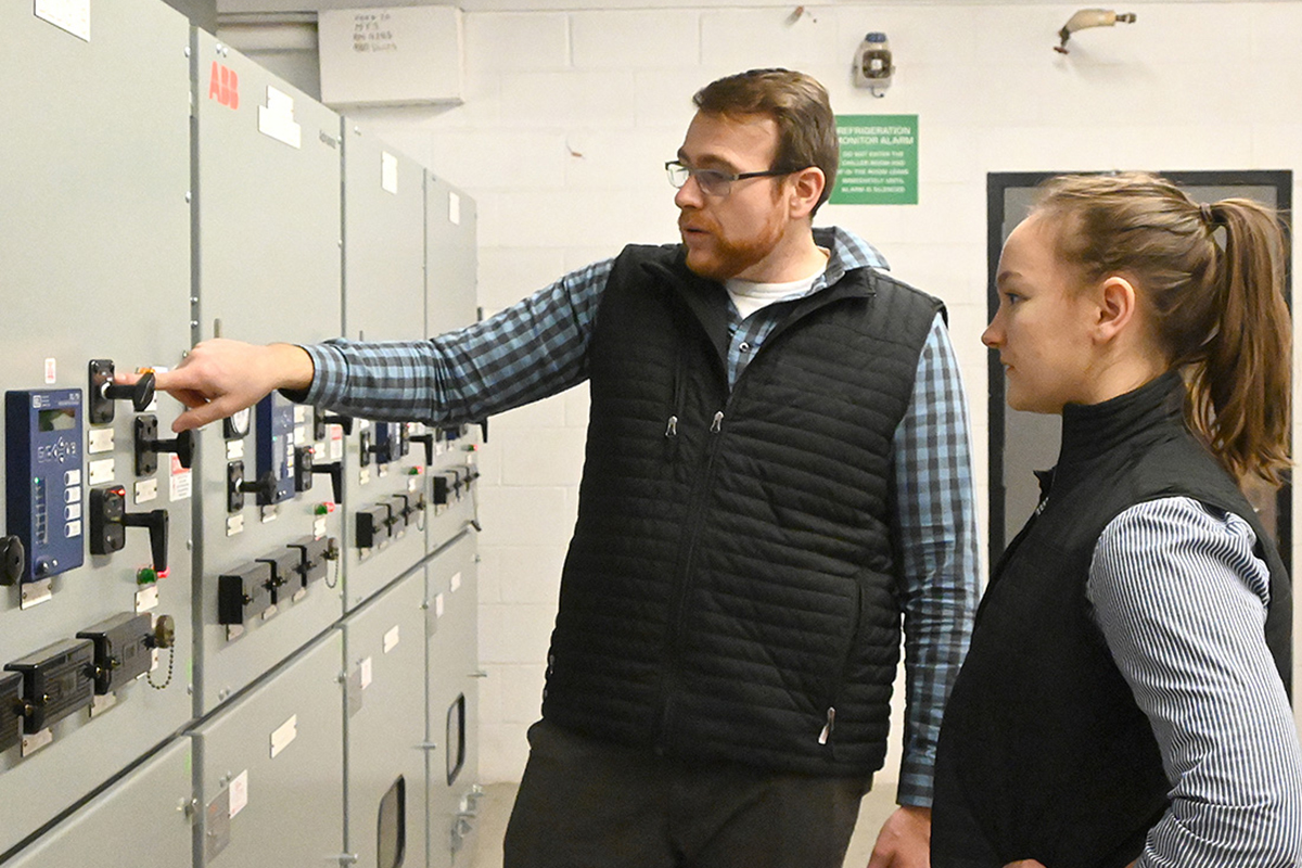 BC Energy employee offering energy operations and maintenance support to a St. Joseph's Hospital employee.