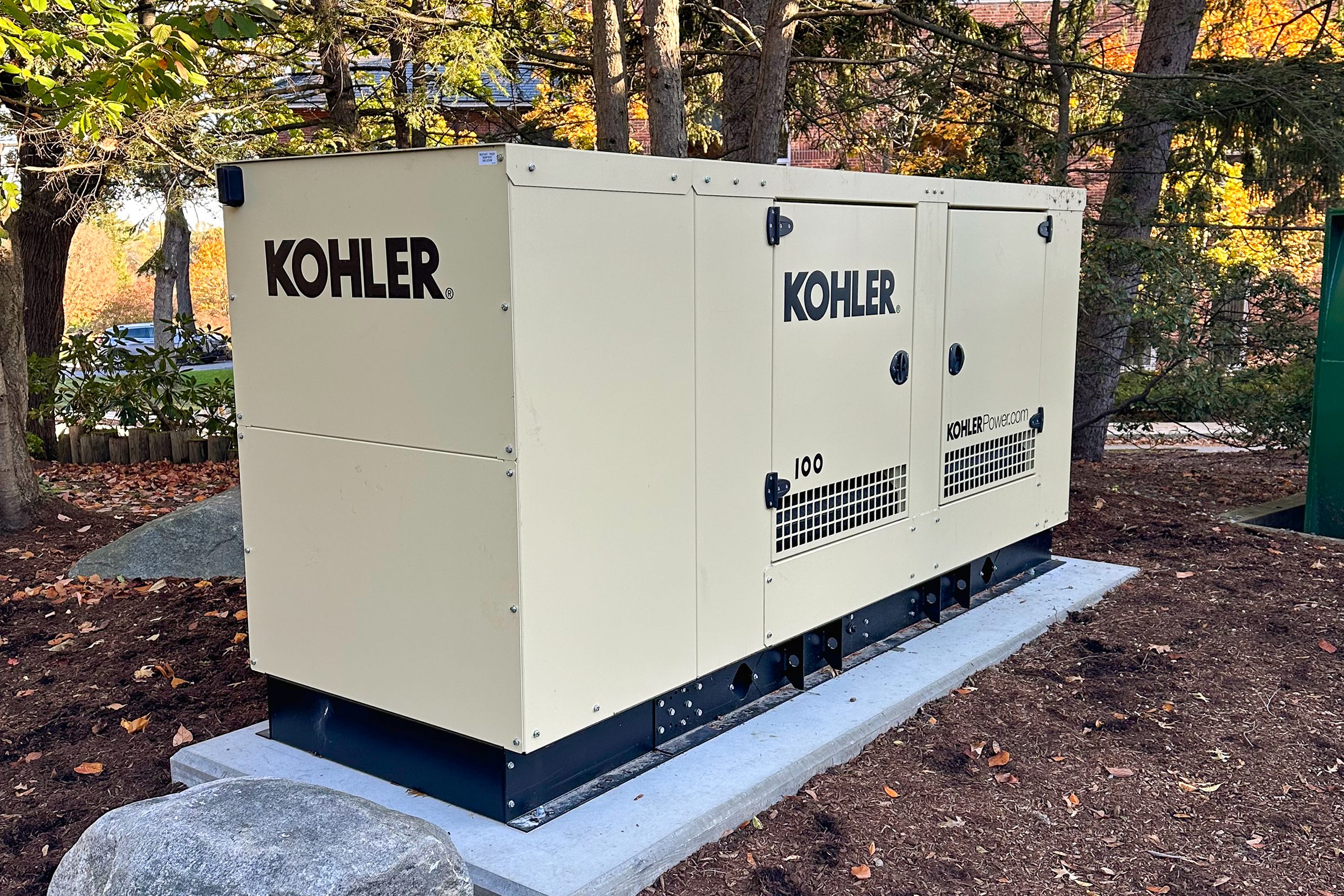 A Kohler back-up generator that is located on Worcester Polytechnic Institute's campus.
